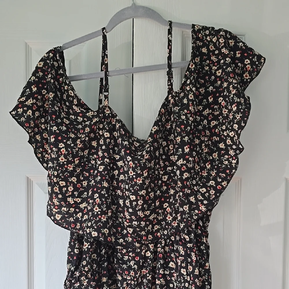 Floral Ruffle Dress - Picture 3 of 4